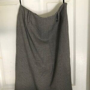 Ann Klein Black & White Check Skirt Size 8
